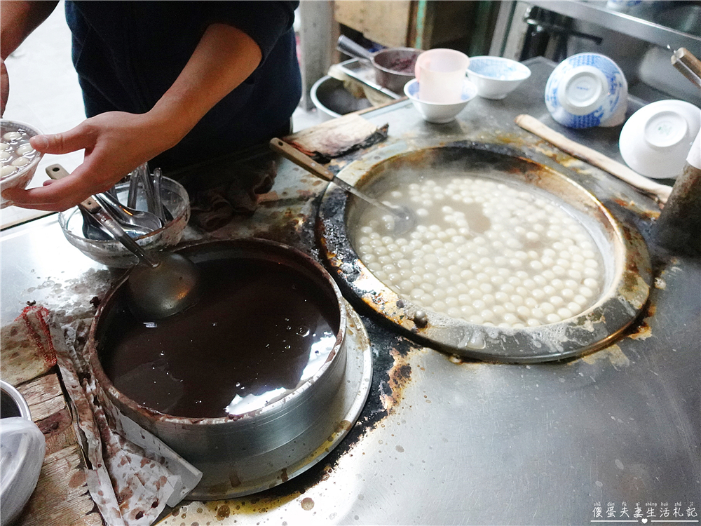 【宜蘭羅東。美食】『羅東紅豆湯圓』經營超過一甲子，號稱全國最好吃！料多爆滿的Q彈美味紅豆湯圓！ @傻蛋夫妻生活札記