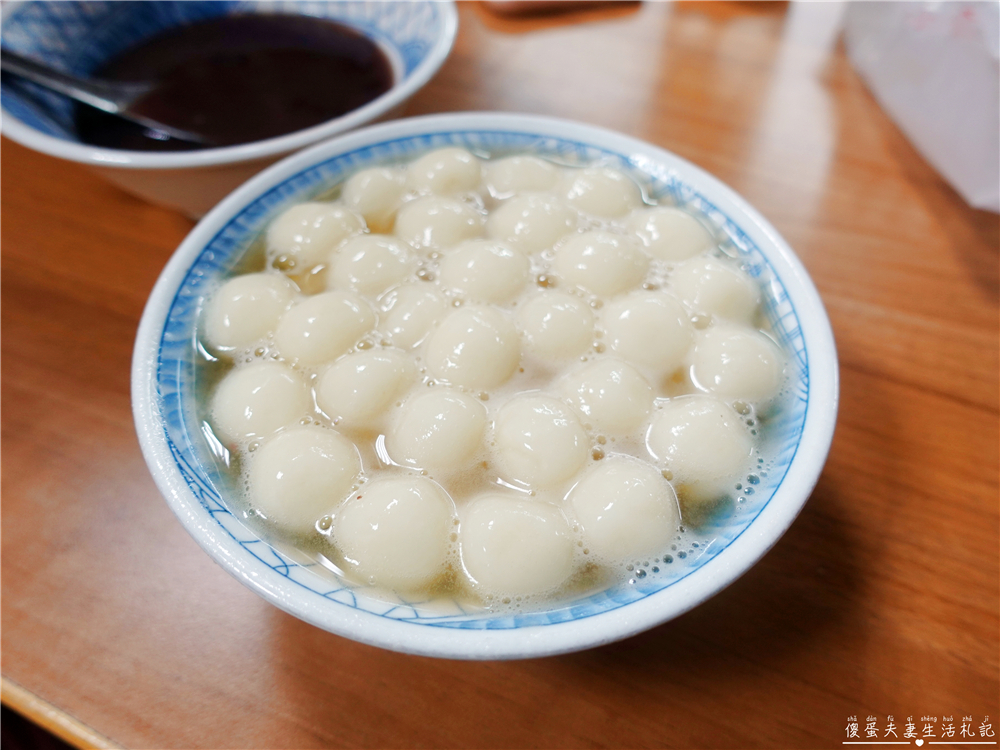 【宜蘭羅東。美食】『羅東紅豆湯圓』經營超過一甲子，號稱全國最好吃！料多爆滿的Q彈美味紅豆湯圓！ @傻蛋夫妻生活札記