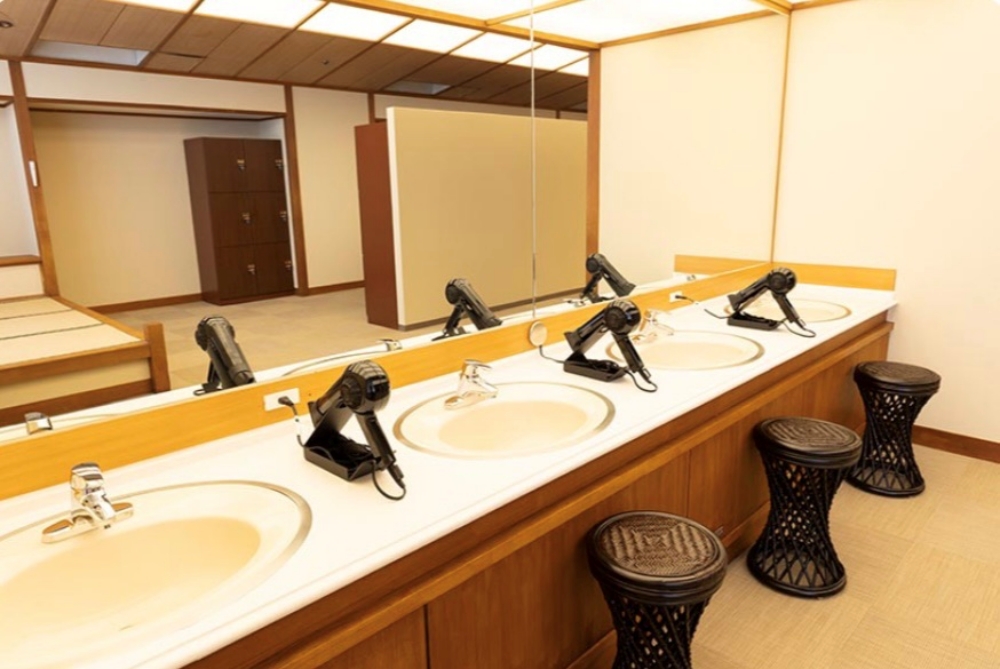 【日本仙台。住宿】『大江戶溫泉物語Premium 仙台作並』（原：鷹泉閣岩松旅館）泡湯秘境，享受山間溪流岩風呂！ @傻蛋夫妻生活札記