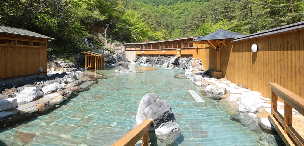 【日本群馬。溫泉】『西の河原露天風呂』草津必去的超人氣露天風呂！ @傻蛋夫妻生活札記