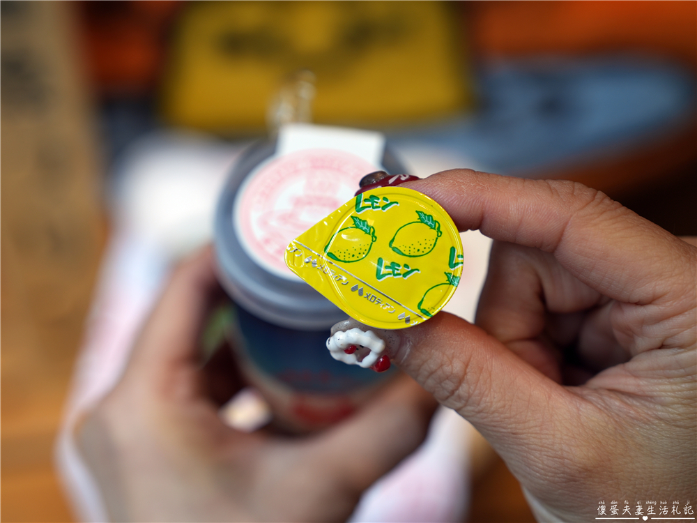 【日本群馬。美食】『草津温泉プリン / Kusatsu Onsen Pudding』草津溫泉街上最火紅的療癒系布丁！慢了就吃不到~~ @傻蛋夫妻生活札記