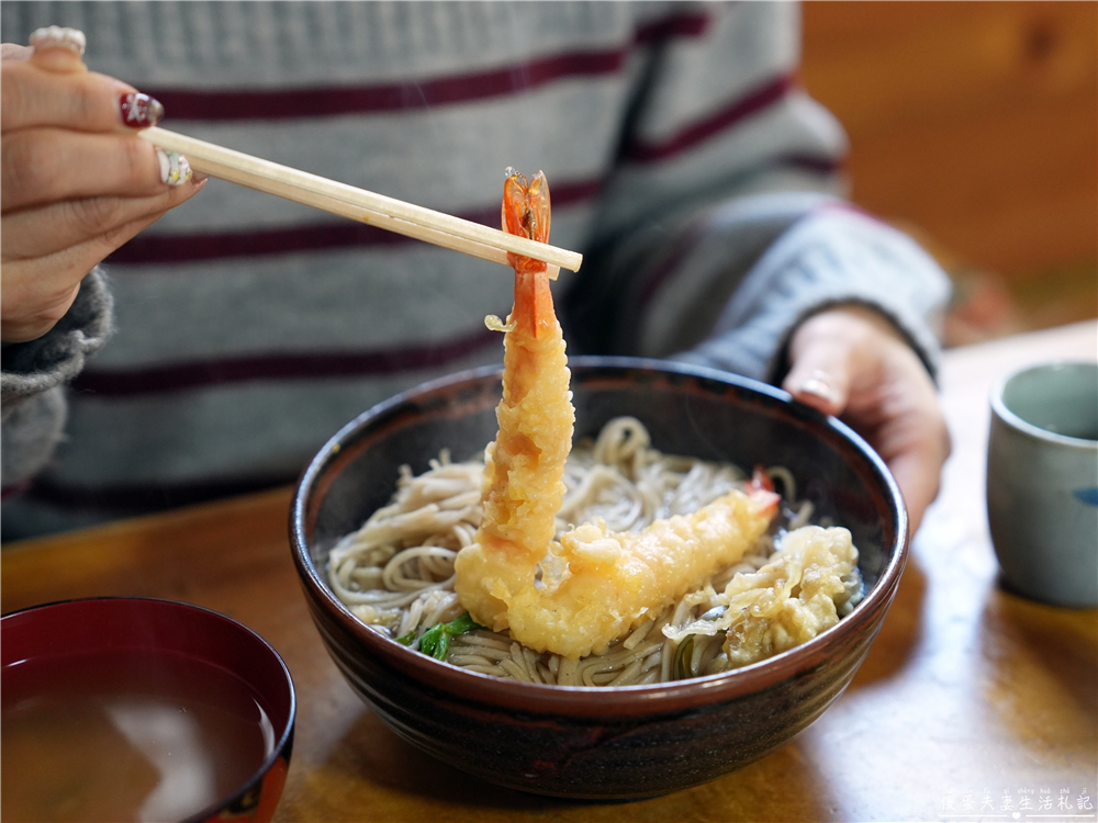 【日本栃木。美食】『多助そば 湯津上屋』塩原溫泉的老味道！傳承風味的在地手打蕎麥小店~ @傻蛋夫妻生活札記