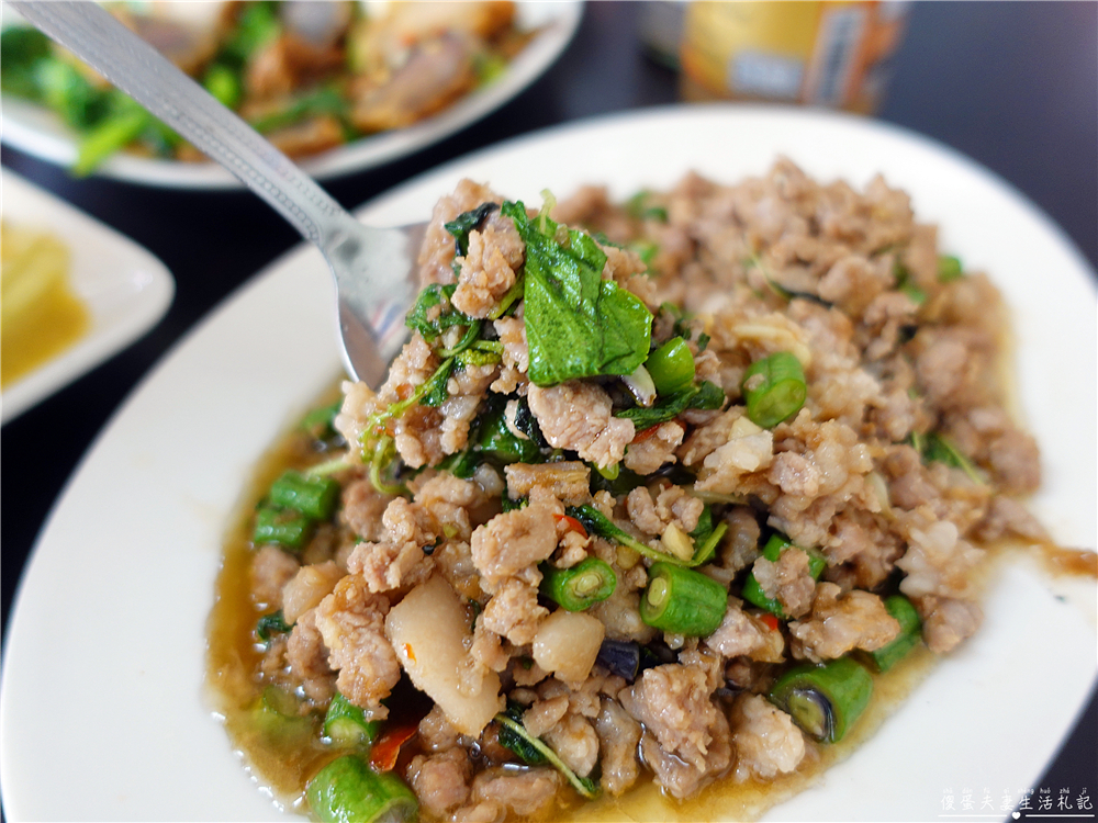 【苗栗三義。美食】『強強滾泰式風味小吃』極度低調！超不顯眼的三義道地泰式風味小吃店！ @傻蛋夫妻生活札記