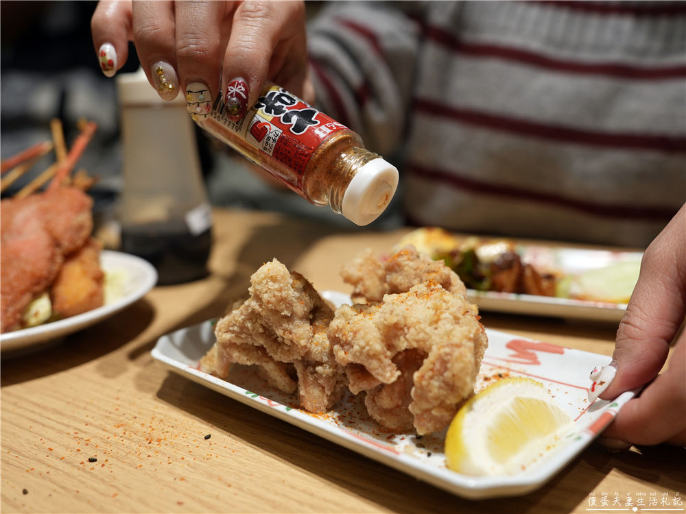 【日本東京。美食】『格安ビールと鉄鍋餃子 3‧6‧5酒場 池袋サンシャイン通り店』昭和風格平價酒場！池袋超夯的日本在地下班乾杯居酒屋~~ @傻蛋夫妻生活札記