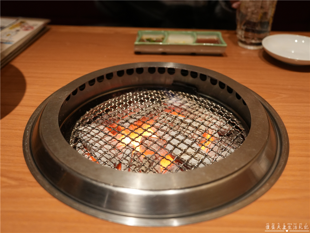 【日本東京。美食】『黒5-池袋東口店』專人代烤超貼心！肉質優秀、不用動手就能吃到完美熟度！ @傻蛋夫妻生活札記