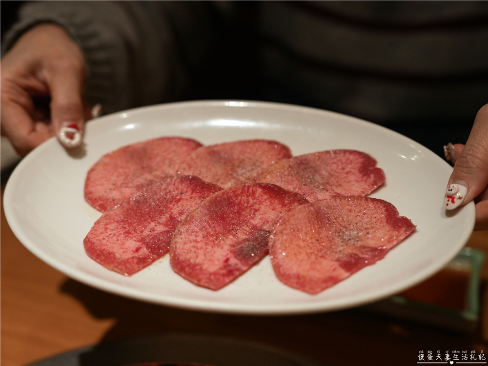 【日本東京。美食】『黒5-池袋東口店』專人代烤超貼心！肉質優秀、不用動手就能吃到完美熟度！ @傻蛋夫妻生活札記