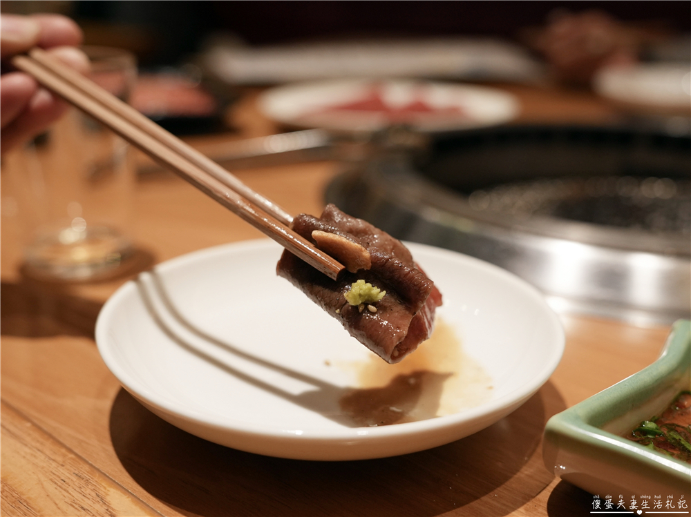 【日本東京。美食】『黒5-池袋東口店』專人代烤超貼心！肉質優秀、不用動手就能吃到完美熟度！ @傻蛋夫妻生活札記