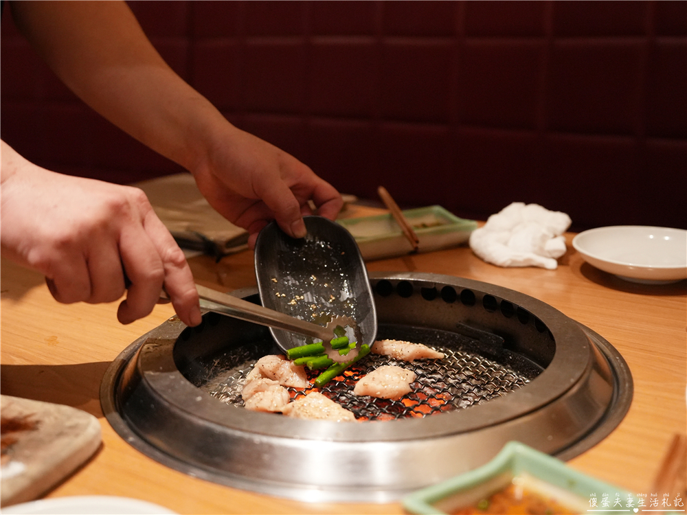 【日本東京。美食】『黒5-池袋東口店』專人代烤超貼心！肉質優秀、不用動手就能吃到完美熟度！ @傻蛋夫妻生活札記
