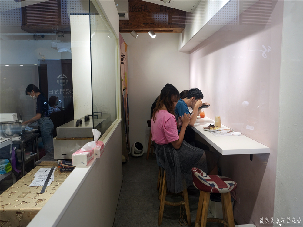 【台中北區。美食】『王子神谷日式厚鬆餅-台中一中店』雲朵甜點！蓬鬆柔軟又綿密的日式可愛小點心~ @傻蛋夫妻生活札記