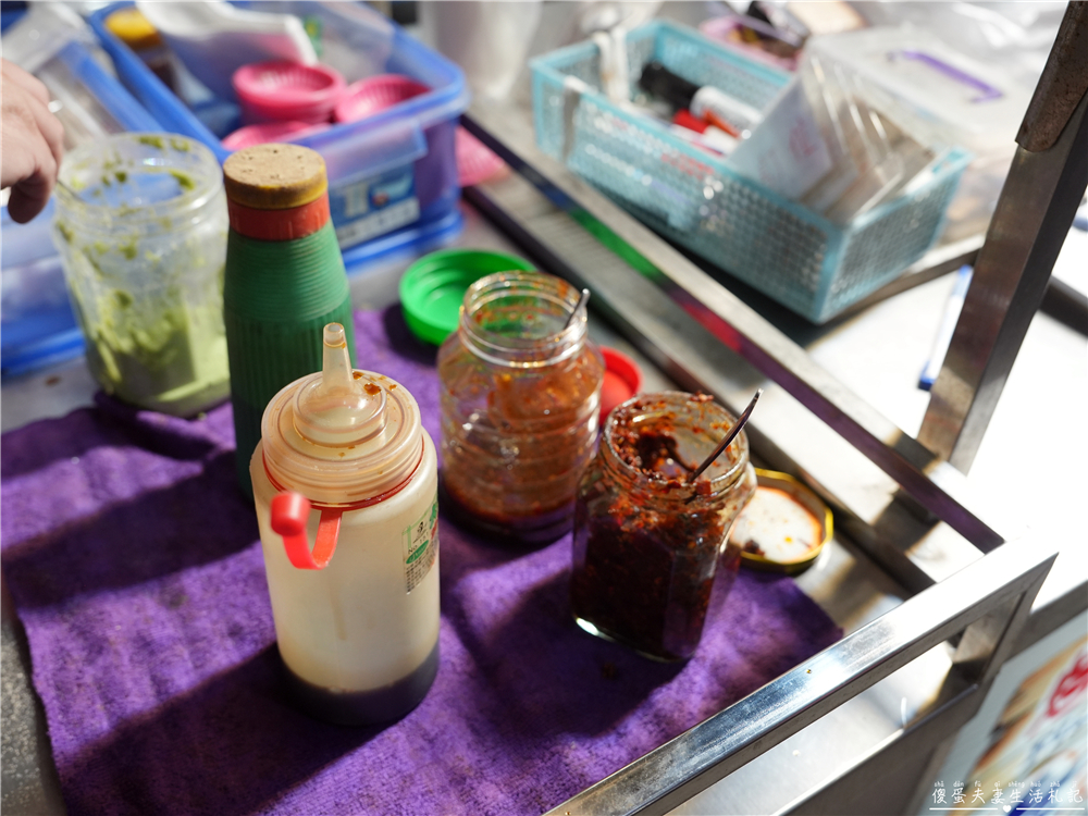 【台中北屯。美食】『海公公BBQ海鮮大排檔』總站夜市海鮮燒烤！肥肥烤鮮蚵、招牌烤魚整個香~~ @傻蛋夫妻生活札記