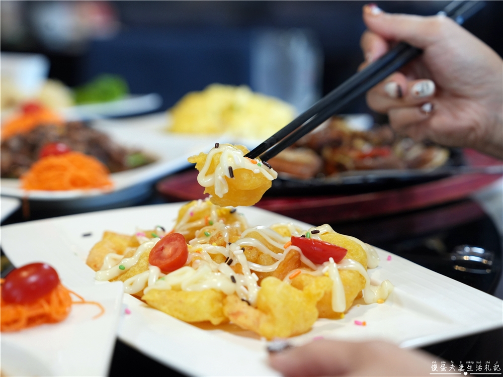 【苗栗竹南。美食】『東棧時光』超質感熱炒餐酒館！聚餐小酌首選！ @傻蛋夫妻生活札記