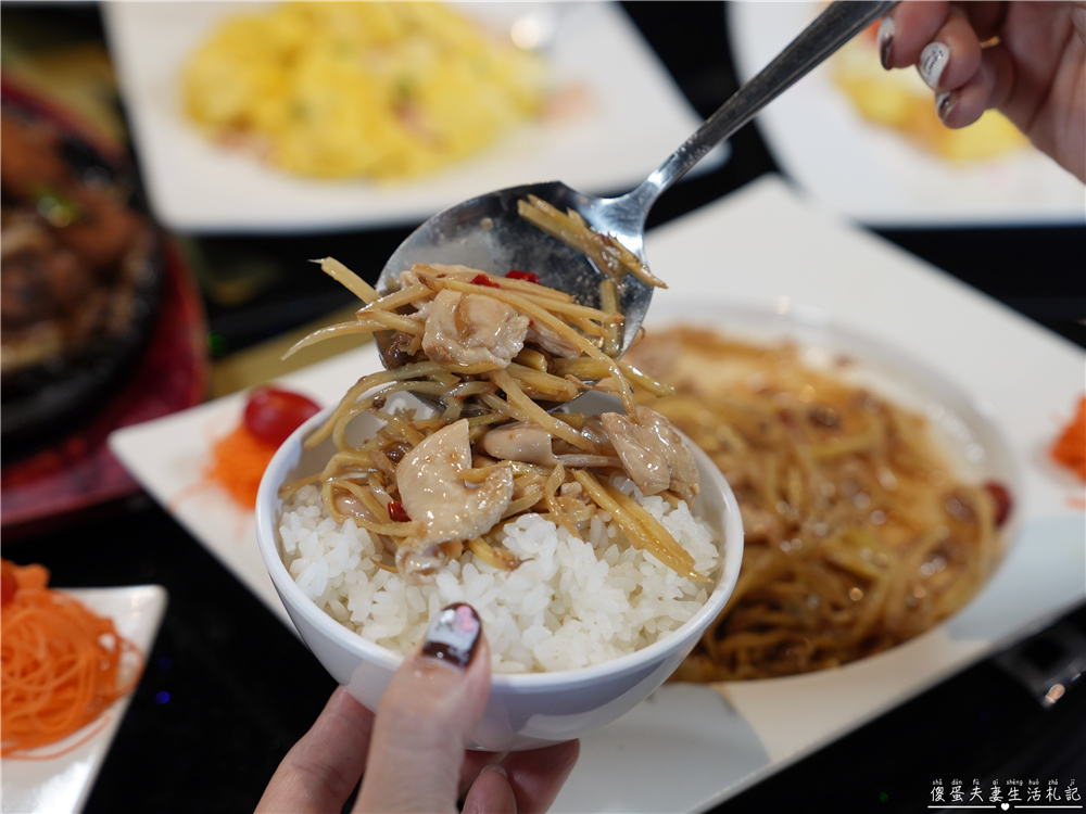 【苗栗竹南。美食】『東棧時光』超質感熱炒餐酒館！聚餐小酌首選！ @傻蛋夫妻生活札記