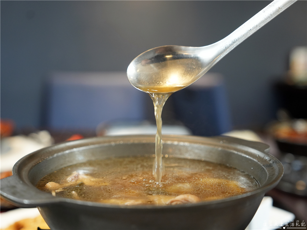 【苗栗竹南。美食】『東棧時光』超質感熱炒餐酒館！聚餐小酌首選！ @傻蛋夫妻生活札記