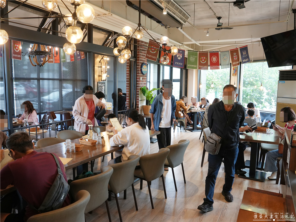 【苗栗市。美食】『庫比咖啡-苗栗聯大店』氛圍超Chill~聯合大學旁的美式風格餐廳！ @傻蛋夫妻生活札記