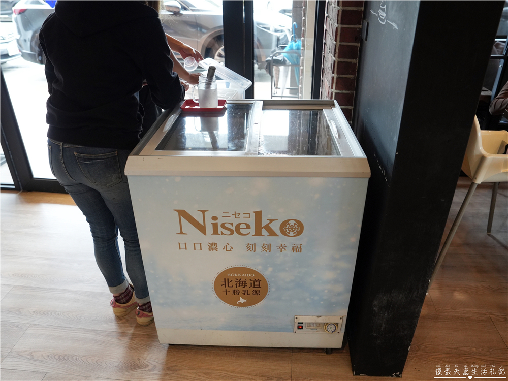 【苗栗市。美食】『庫比咖啡-苗栗聯大店』氛圍超Chill~聯合大學旁的美式風格餐廳！ @傻蛋夫妻生活札記