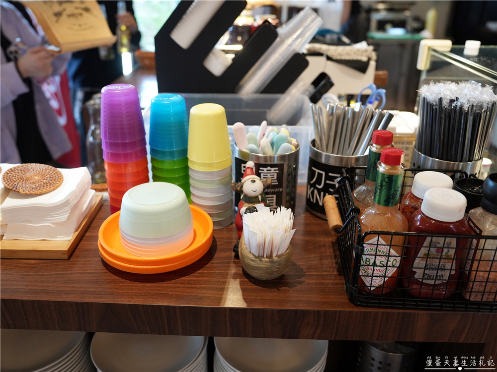 【苗栗市。美食】『庫比咖啡-苗栗聯大店』氛圍超Chill~聯合大學旁的美式風格餐廳！ @傻蛋夫妻生活札記