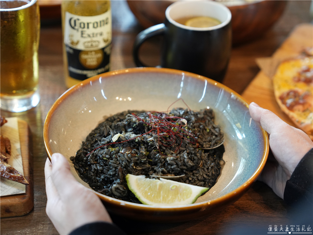 【苗栗市。美食】『庫比咖啡-苗栗聯大店』氛圍超Chill~聯合大學旁的美式風格餐廳！ @傻蛋夫妻生活札記