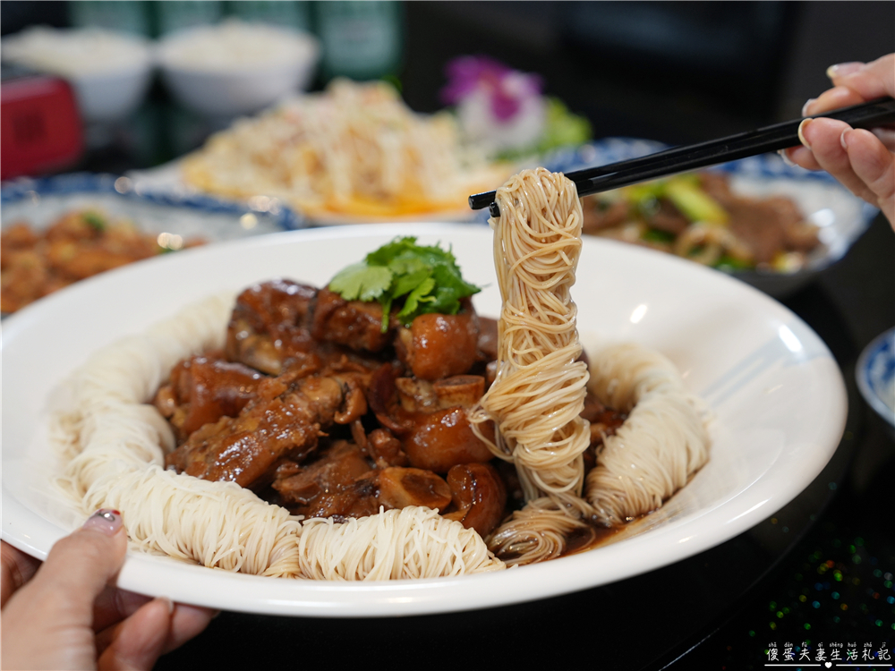 【苗栗竹南美食】『東棧時光』超質感熱炒餐酒館！聚餐小酌首選！ @傻蛋夫妻生活札記