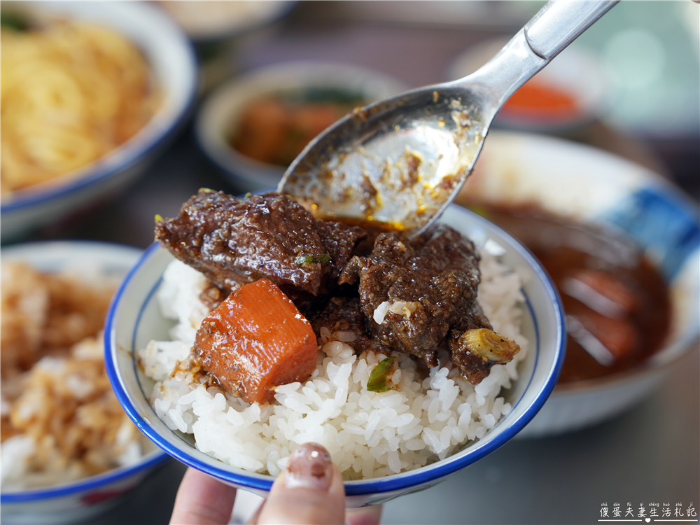 【苗栗頭份。美食】『來馬芽菜雞-頭份總店』異國私房料理！不出國也能吃到大馬經典~ @傻蛋夫妻生活札記