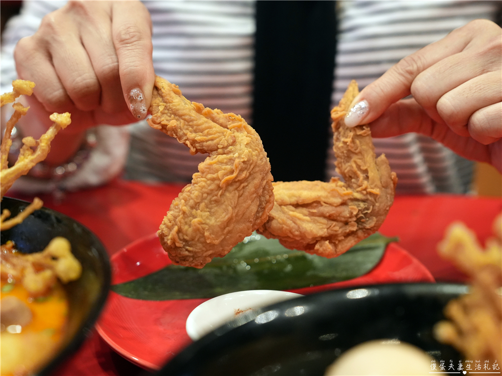 【台中西區。美食】『大心新泰式麵食-台中勤美店』口味香氣都到位！瓦城旗下泰式麵食品牌！ @傻蛋夫妻生活札記