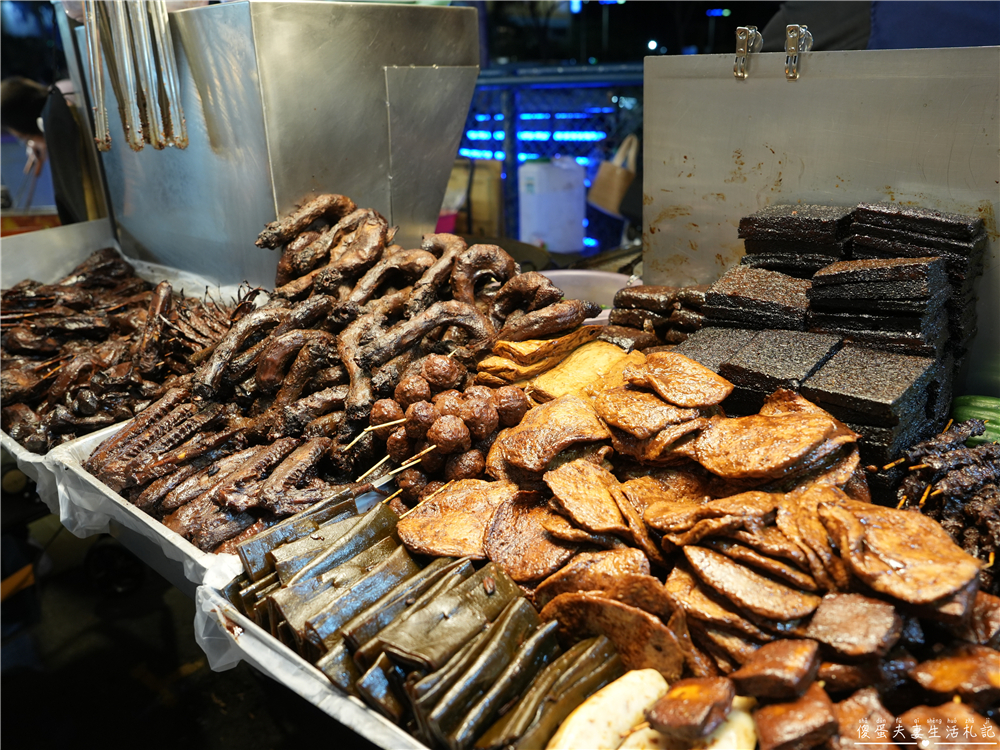 【台中北屯。美食】『大肥鴨東山鴨頭-總站夜市』總站夜市最高評分的東山鴨頭專賣！ @傻蛋夫妻生活札記