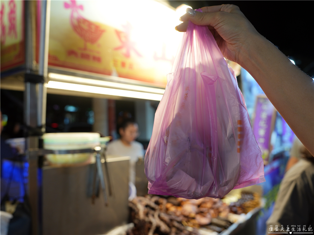 【台中北屯。美食】『大肥鴨東山鴨頭-總站夜市』總站夜市最高評分的東山鴨頭專賣！ @傻蛋夫妻生活札記