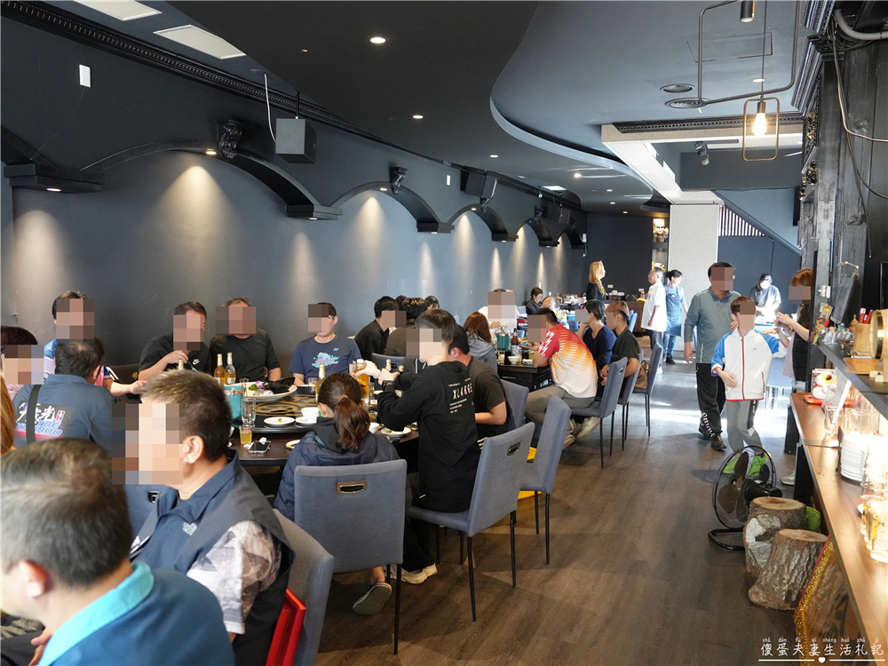 【苗栗竹南。美食】『東棧時光』2026年菜、春酒、尾牙菜色登場！竹南在地的質感系熱炒餐酒館~ @傻蛋夫妻生活札記