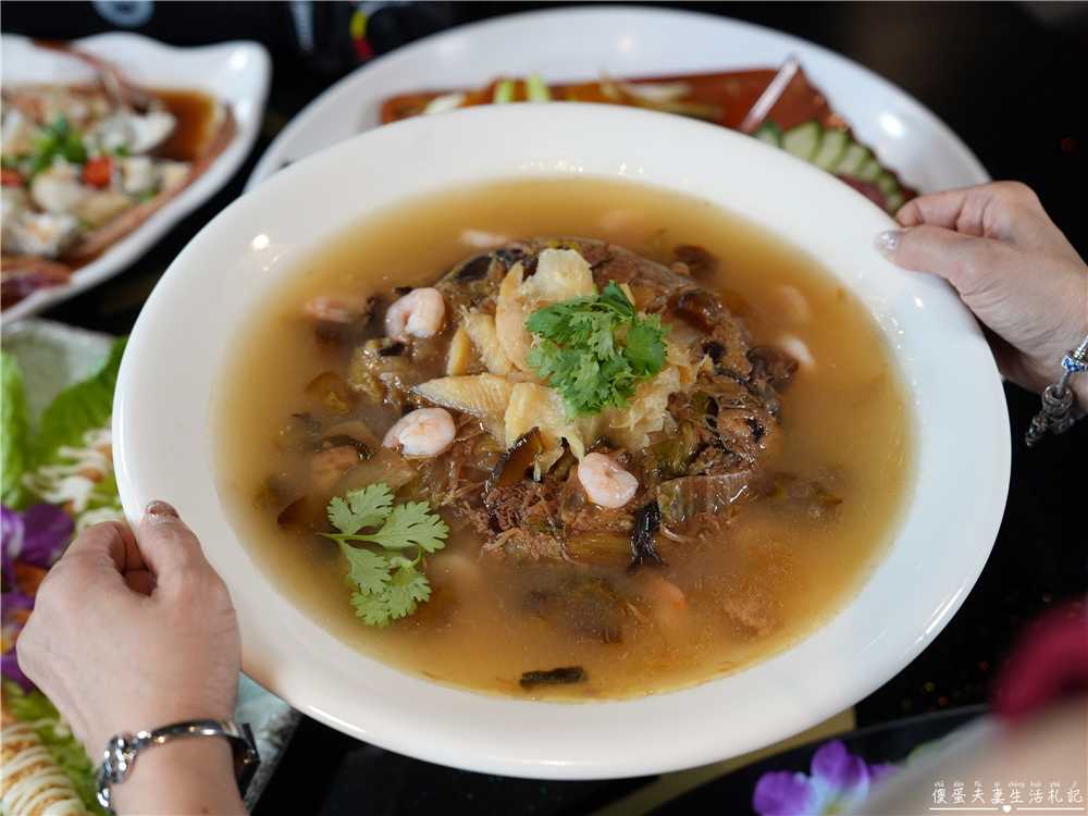 【苗栗竹南。美食】『東棧時光』2026年菜、春酒、尾牙菜色登場！竹南在地的質感系熱炒餐酒館~ @傻蛋夫妻生活札記