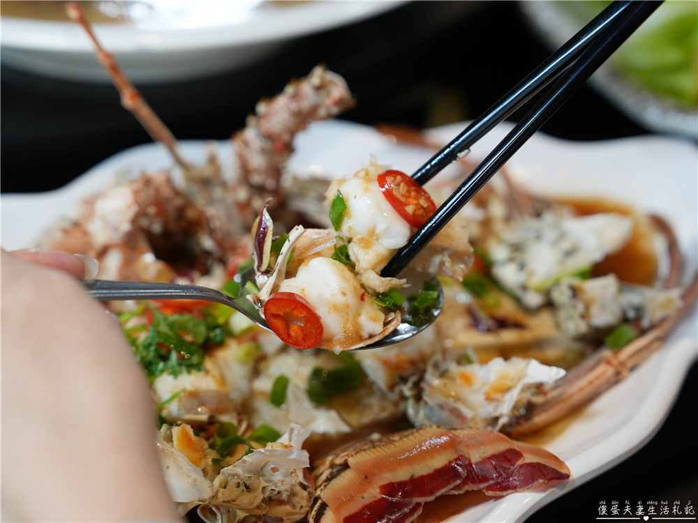 【苗栗竹南。美食】『東棧時光』2026年菜、春酒、尾牙菜色登場！竹南在地的質感系熱炒餐酒館~ @傻蛋夫妻生活札記