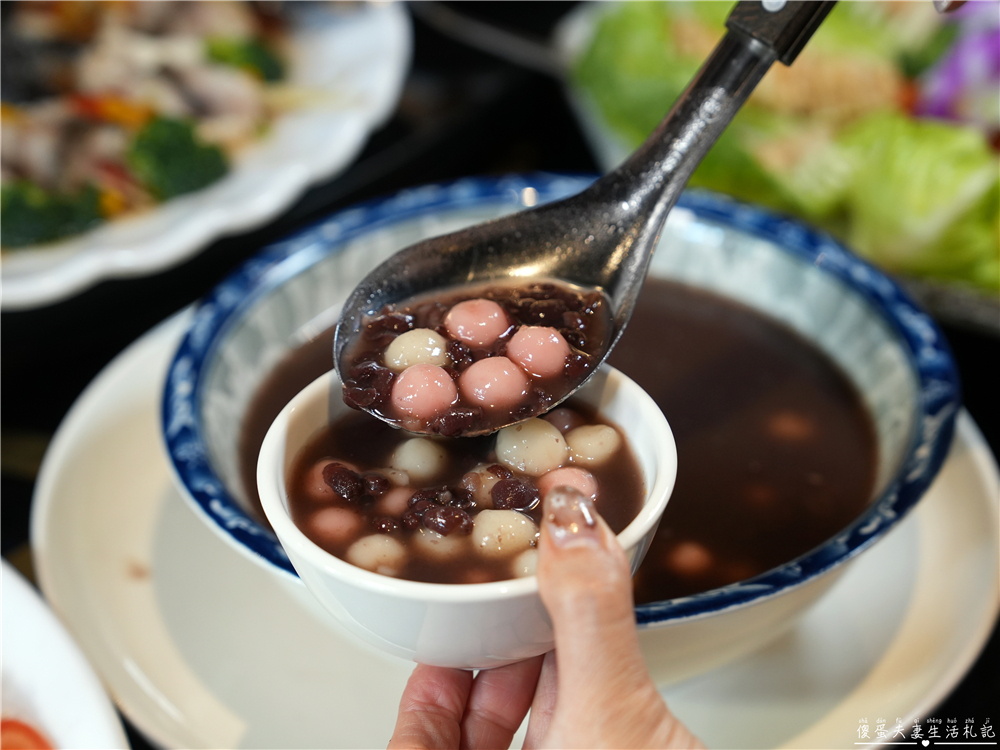 【苗栗竹南。美食】『東棧時光』2026年菜、春酒、尾牙菜色登場！竹南在地的質感系熱炒餐酒館~ @傻蛋夫妻生活札記