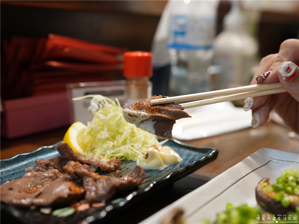 【日本群馬。美食】『キッチン笑りぃ』環境簡單溫馨~草津溫泉街的全室禁煙居酒屋！ @傻蛋夫妻生活札記