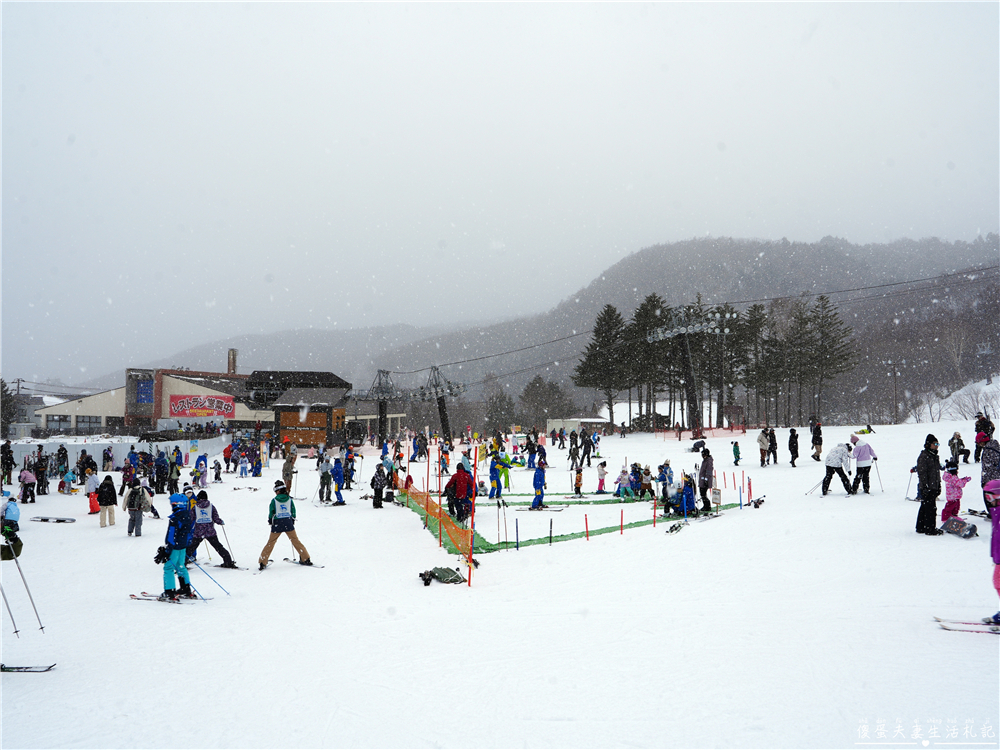 【日本群馬。滑雪】『草津溫泉滑雪場 / 草津温泉スキー場』溫泉小鎮裡的親子滑雪場！ @傻蛋夫妻生活札記