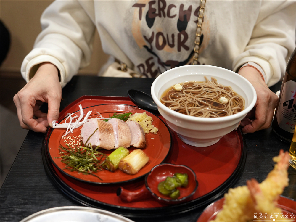 【日本群馬。美食】『日本蕎麦 鴨鉄』草津溫泉必吃鴨肉蕎麥麵！特色舞茸菇也好吃~~ @傻蛋夫妻生活札記