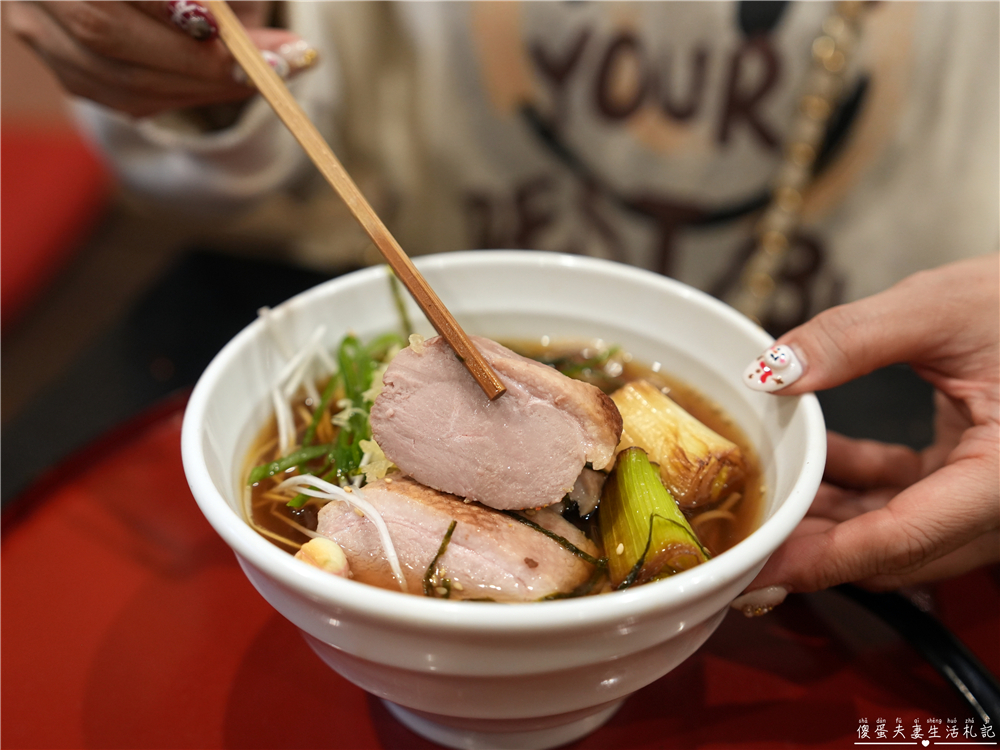 【日本群馬。美食】『日本蕎麦 鴨鉄』草津溫泉必吃鴨肉蕎麥麵！特色舞茸菇也好吃~~ @傻蛋夫妻生活札記