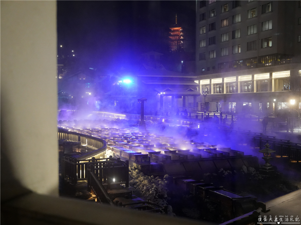 【日本群馬。美食】『魚民日式居酒屋-草津温泉湯畑店』邊吃邊看湯畑夜景超享受！ @傻蛋夫妻生活札記