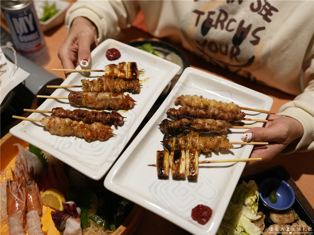 【日本群馬。美食】『魚民日式居酒屋-草津温泉湯畑店』邊吃邊看湯畑夜景超享受！ @傻蛋夫妻生活札記