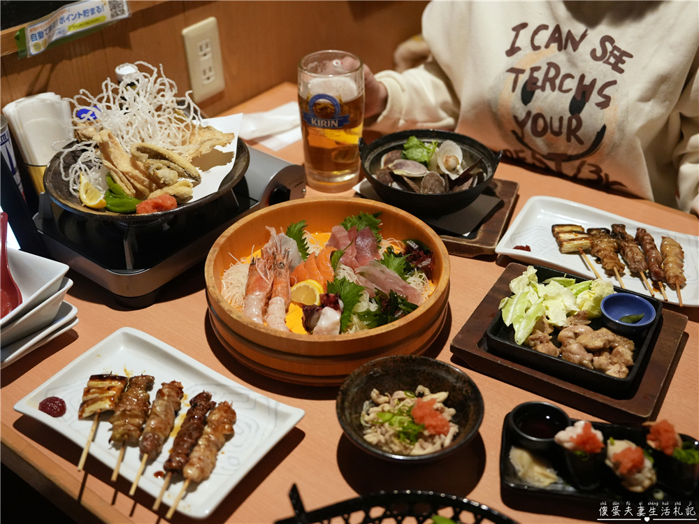 【日本群馬。美食】『魚民日式居酒屋-草津温泉湯畑店』邊吃邊看湯畑夜景超享受！ @傻蛋夫妻生活札記