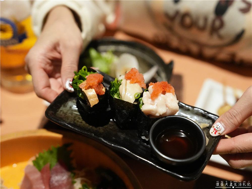 【日本群馬。美食】『魚民日式居酒屋-草津温泉湯畑店』邊吃邊看湯畑夜景超享受！ @傻蛋夫妻生活札記