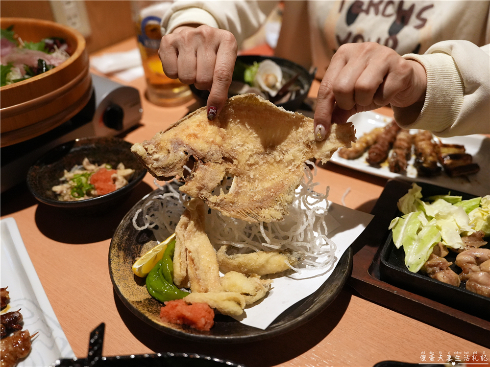 【日本群馬。美食】『魚民日式居酒屋-草津温泉湯畑店』邊吃邊看湯畑夜景超享受！ @傻蛋夫妻生活札記