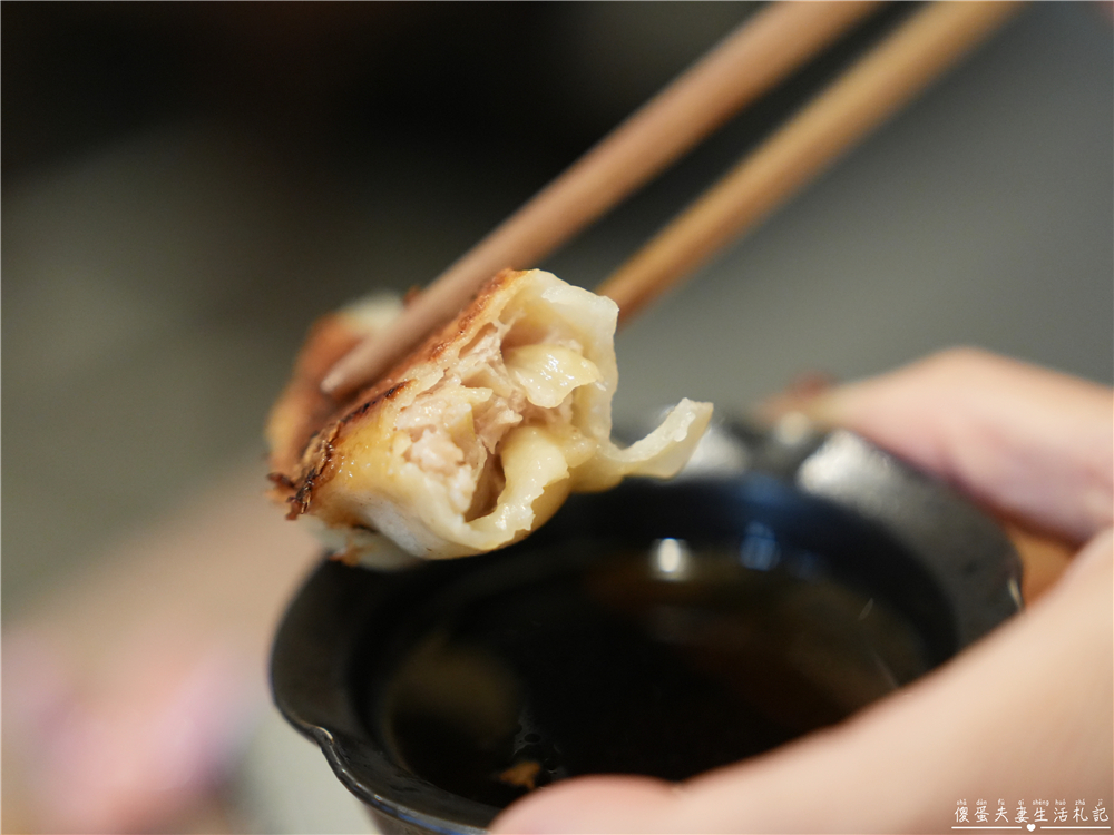 【台中西屯。美食】『酉居小酒館』家一般的舒適~鬆弛感滿滿的溫馨日式小酒館！ @傻蛋夫妻生活札記