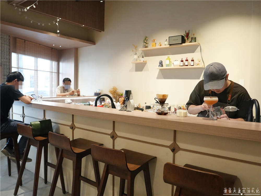 【台中西屯。美食】『酉居小酒館』家一般的舒適~鬆弛感滿滿的溫馨日式小酒館！ @傻蛋夫妻生活札記