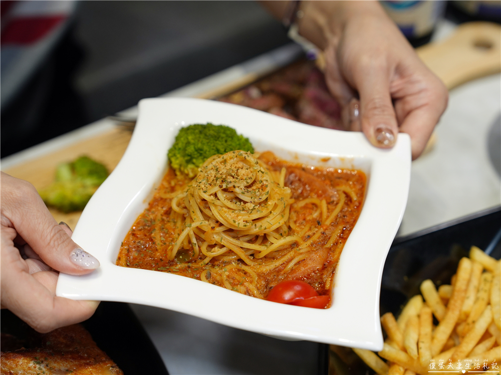 【苗栗頭份。美食】『紳OWL餐酒館』微醺饗宴！品味城市一隅的優雅夜色~ @傻蛋夫妻生活札記