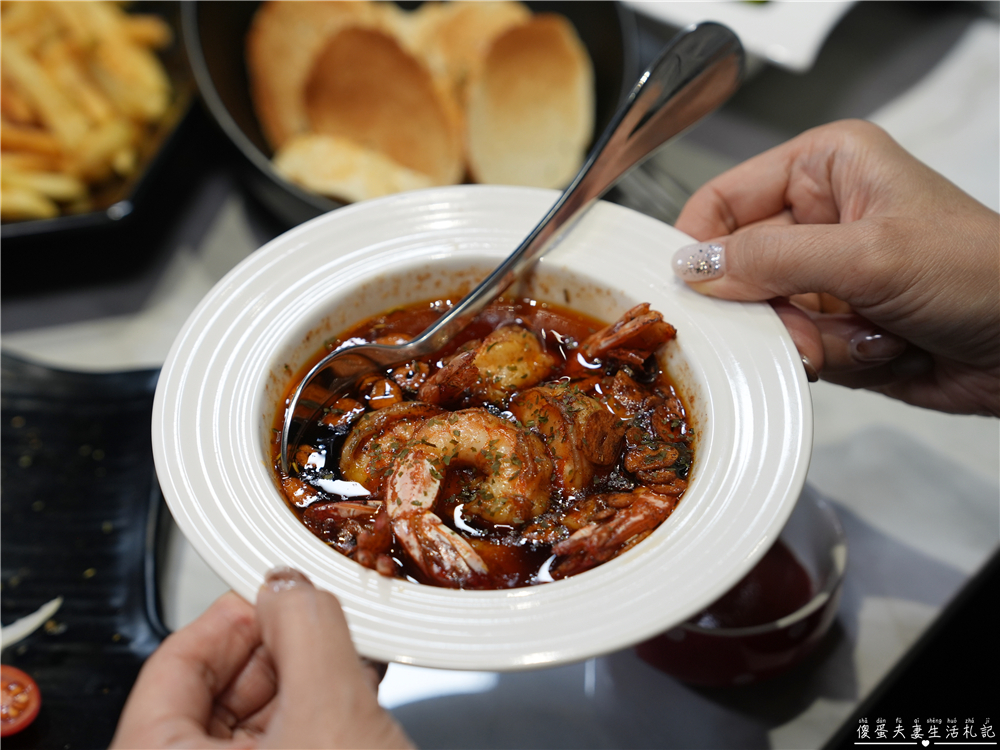 【苗栗頭份。美食】『紳OWL餐酒館』微醺饗宴！品味城市一隅的優雅夜色~ @傻蛋夫妻生活札記