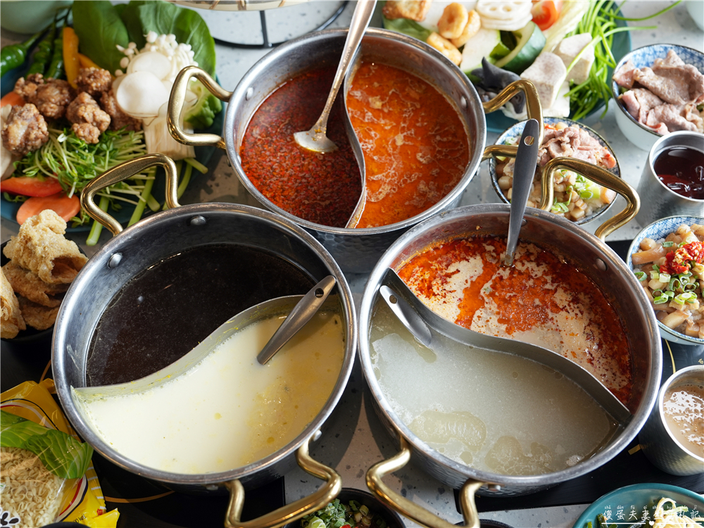 【苗栗頭份。美食】『月團圓雞湯火鍋-頭份尚順店』全新自助吧2代店登場！最低388元個人鴛鴦鍋，澎派自助吧吃到飽！寵物友善火鍋店~ @傻蛋夫妻生活札記