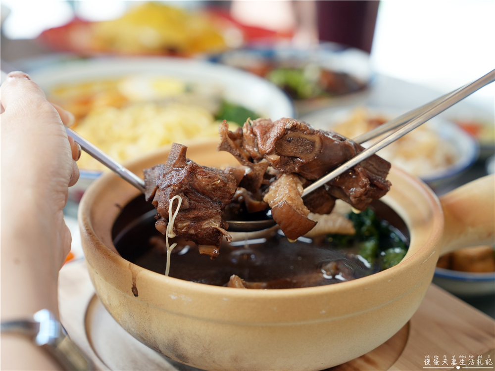 【苗栗頭份。美食】『來馬芽菜雞-頭份總店』異國私房料理！不出國也能吃到大馬經典~ @傻蛋夫妻生活札記