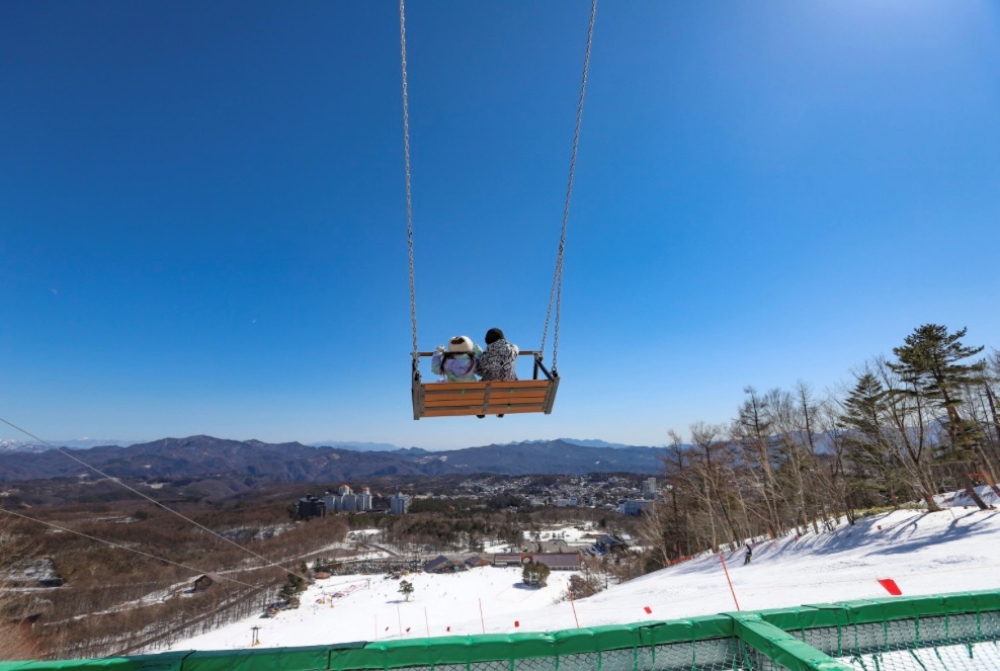 【日本群馬。滑雪】『草津溫泉滑雪場 / 草津温泉スキー場』溫泉小鎮裡的親子滑雪場！ @傻蛋夫妻生活札記