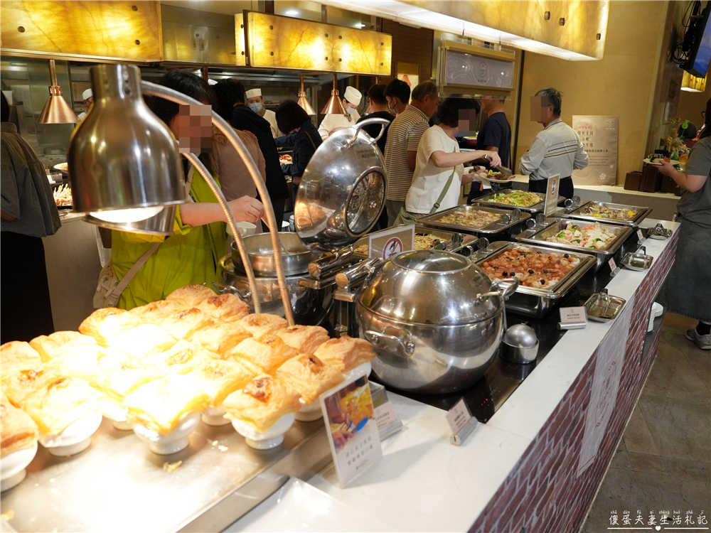【台中西屯。美食】『溫莎咖啡廳』高質感Buffet！裕元花園酒店的吃到飽百匯餐廳！ @傻蛋夫妻生活札記