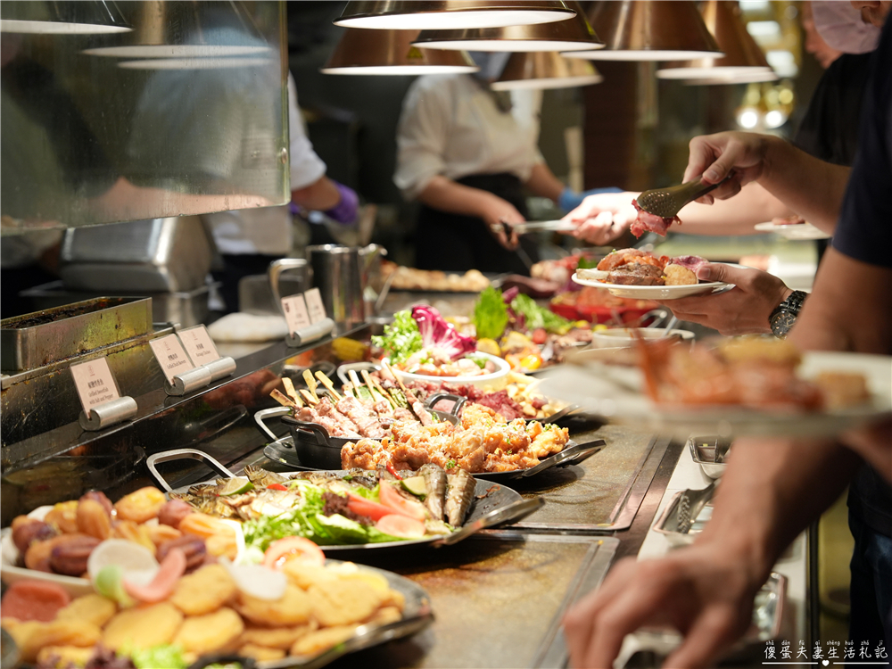 【台中西屯。美食】『溫莎咖啡廳』高質感Buffet！裕元花園酒店的吃到飽百匯餐廳！ @傻蛋夫妻生活札記