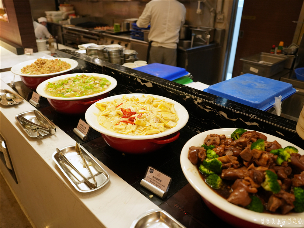 【台中西屯。美食】『溫莎咖啡廳』高質感Buffet！裕元花園酒店的吃到飽百匯餐廳！ @傻蛋夫妻生活札記