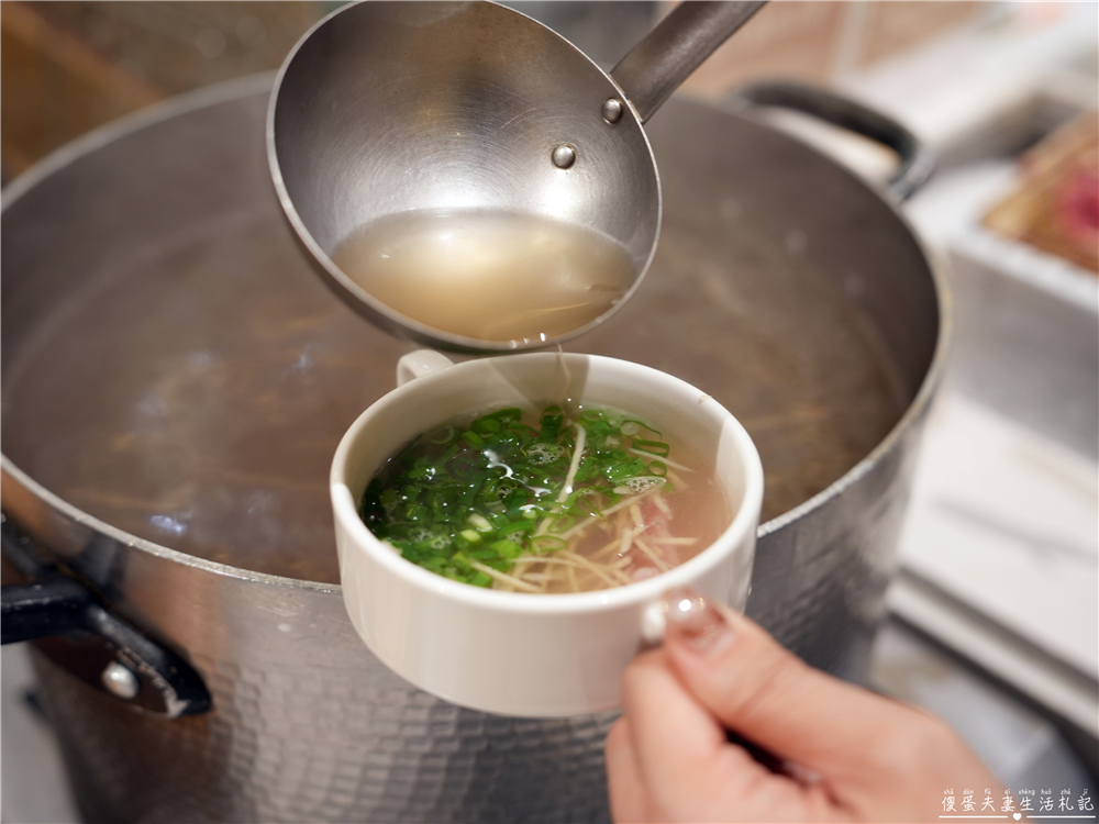 【台中西屯。美食】『溫莎咖啡廳』高質感Buffet！裕元花園酒店的吃到飽百匯餐廳！ @傻蛋夫妻生活札記